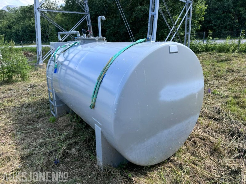 2022 Veratank 10.000 Liter - Dieseltank - Ståltank med dobbelvegg - HDM 80 eco Box - Piusi slangetrommel 10 m slange - OCIO Overfyllingsvern - İnşaat ekipmanı: fotoğraf 4 2022 Veratank 10.000 Liter - Dieseltank - Ståltank med dobbelvegg - HDM 80 eco Box - Piusi slangetrommel 10 m slange - OCIO Overfyllingsvern - İnşaat ekipmanı: fotoğraf 4