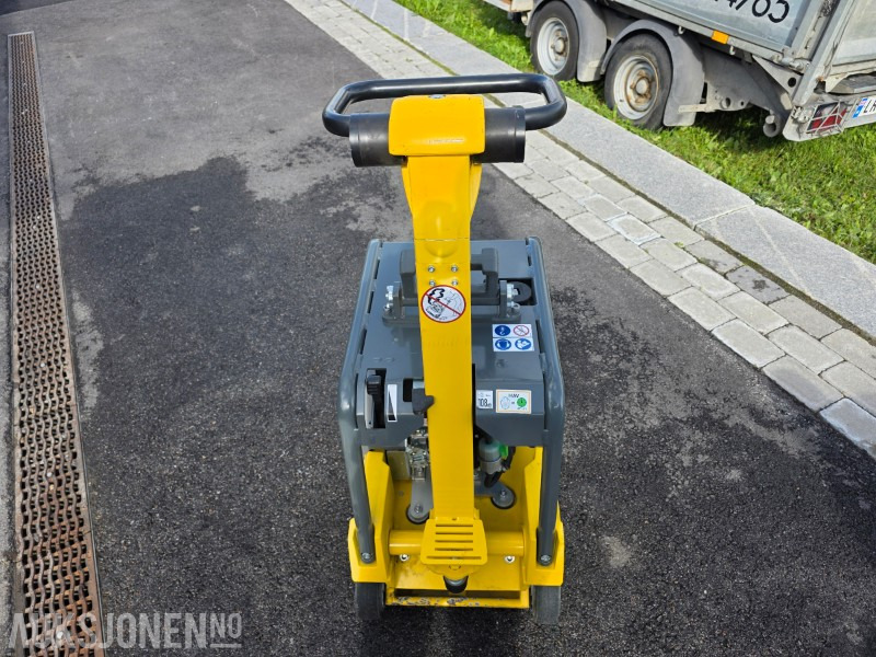 2023 Wacker Neuson DPU3750 Vibroplate 265kg - 4,2kW - 40 arbeidstimer - Silindir makinesi: fotoğraf 3 2023 Wacker Neuson DPU3750 Vibroplate 265kg - 4,2kW - 40 arbeidstimer - Silindir makinesi: fotoğraf 3