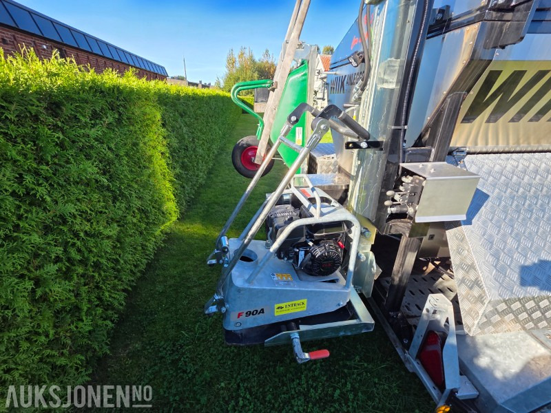2024 Brian James Trailers A-Type asfalthenger med 2021 Svepac F 90A vibroplate 2.9kW, 2022 Honda EU22i strømaggregat og utstyr - İnşaat ekipmanı: fotoğraf 5 2024 Brian James Trailers A-Type asfalthenger med 2021 Svepac F 90A vibroplate 2.9kW, 2022 Honda EU22i strømaggregat og utstyr - İnşaat ekipmanı: fotoğraf 5