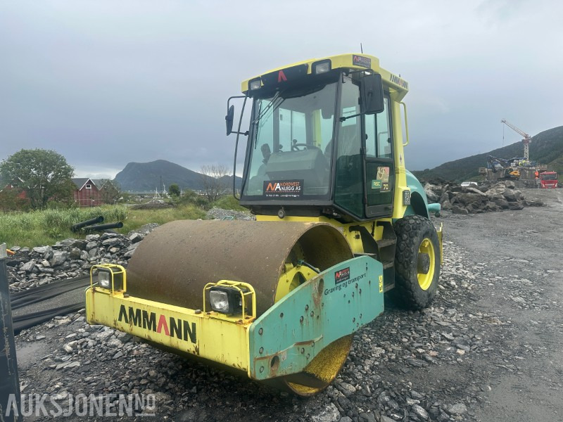 AMMANN ASC 70 Vals - 550 Timer - Silindir makinesi: fotoğraf 1 AMMANN ASC 70 Vals - 550 Timer - Silindir makinesi: fotoğraf 1