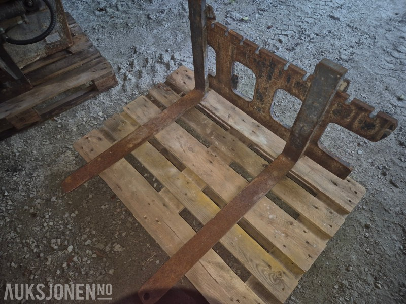 2010 Avant Pallegaffel - Ataşman - İş makinaları: fotoğraf 2 2010 Avant Pallegaffel - Ataşman - İş makinaları: fotoğraf 2