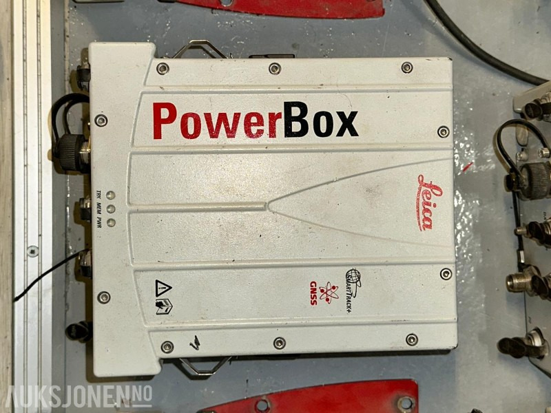 2011 32 stk Leica PowerBox GNSS-mottakere med 8 antenner - Ataşman - İş makinaları: fotoğraf 4 2011 32 stk Leica PowerBox GNSS-mottakere med 8 antenner - Ataşman - İş makinaları: fotoğraf 4