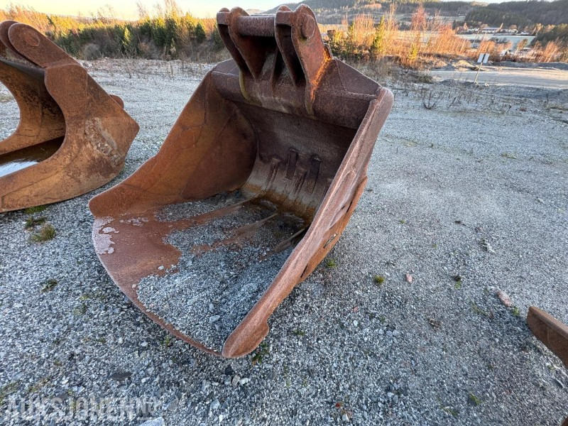 Graveskuffe med KM feste - Ataşman - İş makinaları: fotoğraf 1 Graveskuffe med KM feste - Ataşman - İş makinaları: fotoğraf 1