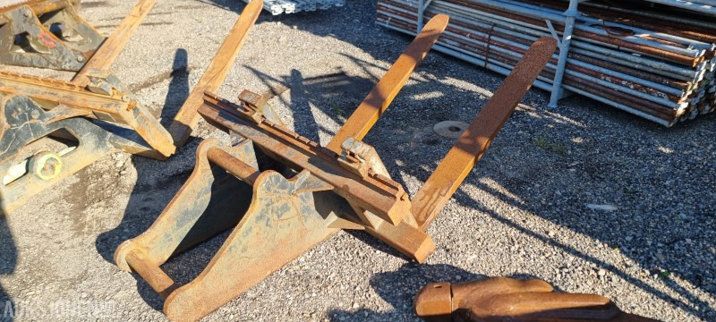 SE Pallegaffel med S60 feste - Ataşman - İş makinaları: fotoğraf 1 SE Pallegaffel med S60 feste - Ataşman - İş makinaları: fotoğraf 1