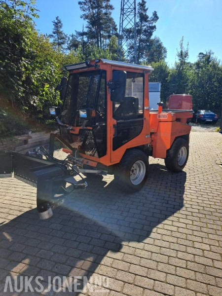 2004 Nimos DM TRAC 501 Redskapsbærer - Atık toplama taşıt/ Özel amaçlı taşıt: fotoğraf 2 2004 Nimos DM TRAC 501 Redskapsbærer - Atık toplama taşıt/ Özel amaçlı taşıt: fotoğraf 2