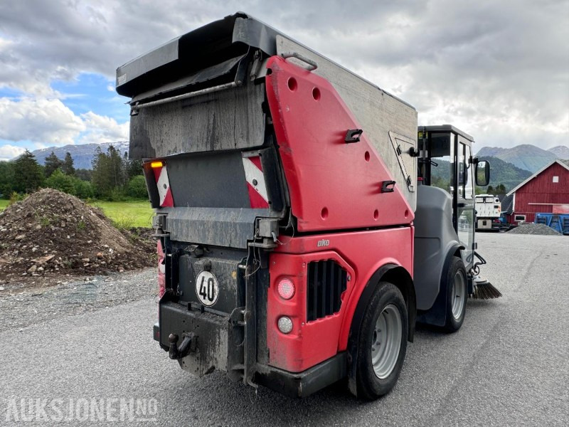 2018 Hako Citymaster 1600 - Vei, gate og gulv feiemaskin - Redskapsbærer med kosteaggregat for gang/vei og børsteaggregat for gulv - Atık toplama taşıt/ Özel amaçlı taşıt: fotoğraf 4 2018 Hako Citymaster 1600 - Vei, gate og gulv feiemaskin - Redskapsbærer med kosteaggregat for gang/vei og børsteaggregat for gulv - Atık toplama taşıt/ Özel amaçlı taşıt: fotoğraf 4