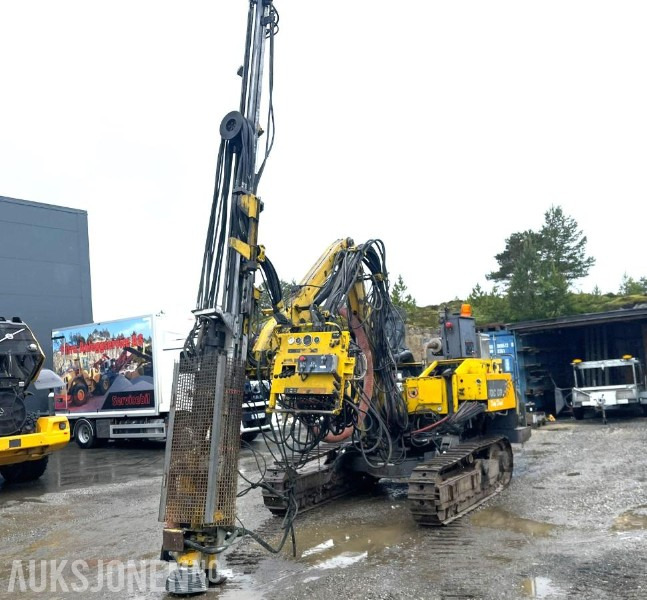 Atlas Copco ROC D3-03 borerigg med COP 1838LE borhammer støvsuger og vinsj - Burgu makinesi: fotoğraf 1 Atlas Copco ROC D3-03 borerigg med COP 1838LE borhammer støvsuger og vinsj - Burgu makinesi: fotoğraf 1