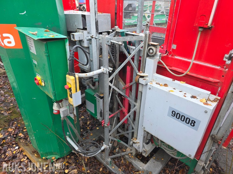 Bøcker byggeplassheiser 5 stk inklusive master og fester - İnşaat ekipmanı: fotoğraf 4 Bøcker byggeplassheiser 5 stk inklusive master og fester - İnşaat ekipmanı: fotoğraf 4