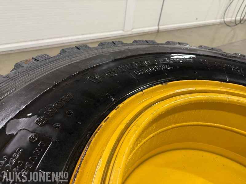 Bridgestone hjulsett til - Cat 930M - Tekerlekli yükleyici: fotoğraf 4 Bridgestone hjulsett til - Cat 930M - Tekerlekli yükleyici: fotoğraf 4