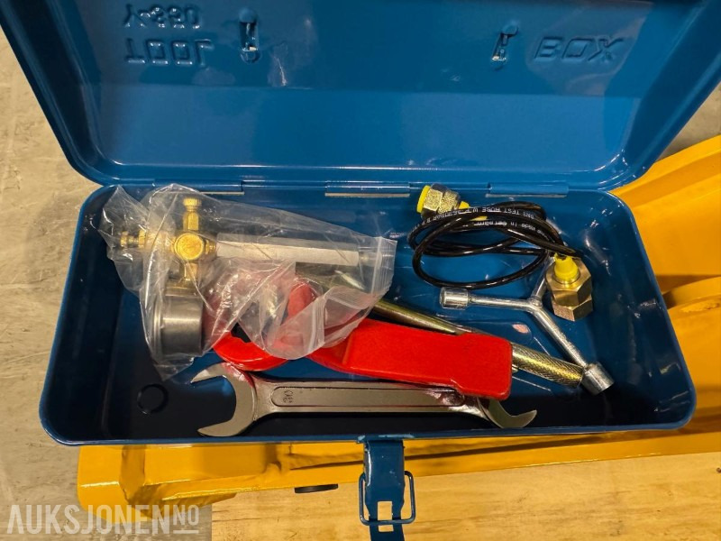 NY HENIMA PIGGHAMMER TIL 4-7 TONNS GRAVEMASKIN S40 M/GARANTI ****INGEN MINSTEPRIS**** - Diğer araçlar: fotoğraf 5 NY HENIMA PIGGHAMMER TIL 4-7 TONNS GRAVEMASKIN S40 M/GARANTI ****INGEN MINSTEPRIS**** - Diğer araçlar: fotoğraf 5