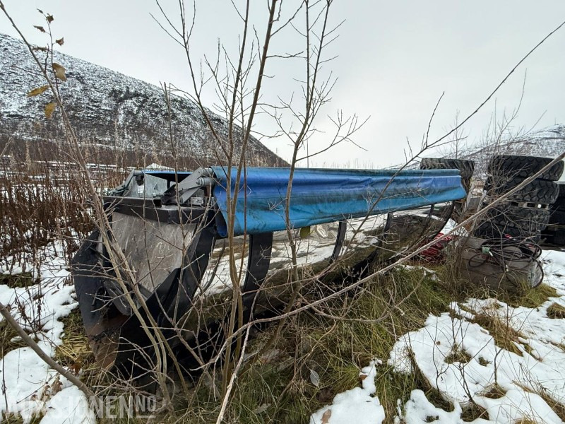 Nor Slep Asfaltbalje til 3 akslet bil - Giljotinluke - Kapell - Kamyon: fotoğraf 2 Nor Slep Asfaltbalje til 3 akslet bil - Giljotinluke - Kapell - Kamyon: fotoğraf 2