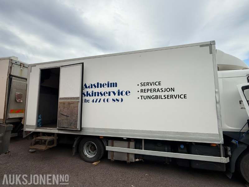 Serviceskap med Kran, baklem, verktøyskap, kompressor og lys - Kamyon: fotoğraf 1 Serviceskap med Kran, baklem, verktøyskap, kompressor og lys - Kamyon: fotoğraf 1