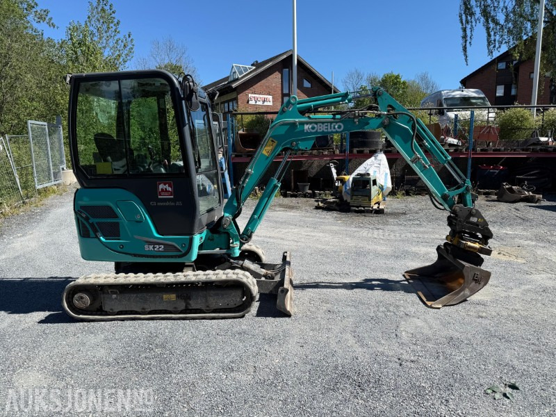 Kobelco SK22 minigraver, Engcon Tiltrotator, pigghammer, 2 skuffer, lys - Ekskavatör: fotoğraf 4 Kobelco SK22 minigraver, Engcon Tiltrotator, pigghammer, 2 skuffer, lys - Ekskavatör: fotoğraf 4