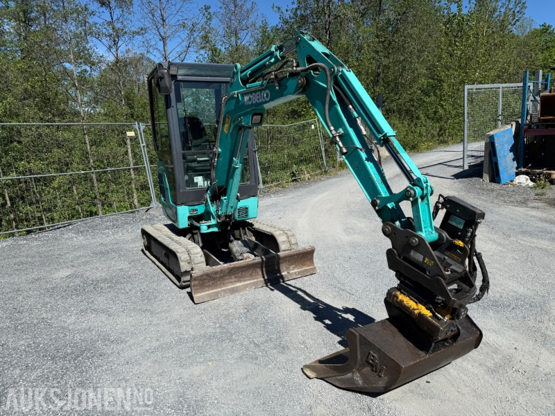 Kobelco SK22 minigraver, Engcon Tiltrotator, pigghammer, 2 skuffer, lys - Ekskavatör: fotoğraf 3 Kobelco SK22 minigraver, Engcon Tiltrotator, pigghammer, 2 skuffer, lys - Ekskavatör: fotoğraf 3