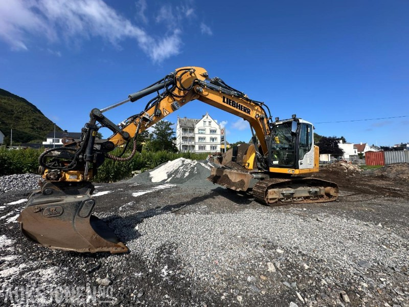 Liebherr R914 STD Compact Litronic Beltegraver - 2932 Timer - Sentralsmøring - Novatron 3D GPS - Kamera - 4 Skuffer - Ekskavatör: fotoğraf 1 Liebherr R914 STD Compact Litronic Beltegraver - 2932 Timer - Sentralsmøring - Novatron 3D GPS - Kamera - 4 Skuffer - Ekskavatör: fotoğraf 1