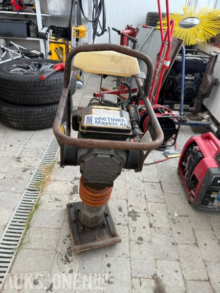 MIKASA MT52FW stamper - Silindir makinesi: fotoğraf 1 MIKASA MT52FW stamper - Silindir makinesi: fotoğraf 1