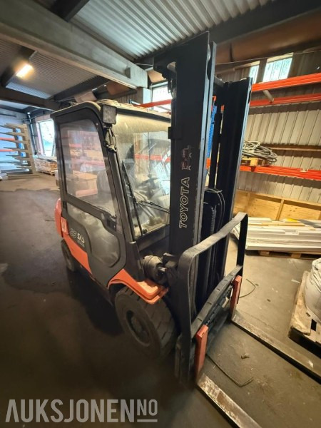2000 Toyota 62-7FDF25 Gaffeltruck - Malzeme taşıma ekipmanı: fotoğraf 3 2000 Toyota 62-7FDF25 Gaffeltruck - Malzeme taşıma ekipmanı: fotoğraf 3