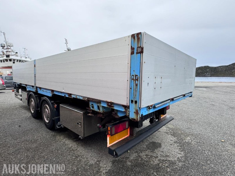 2002 Goebel & Sohn Containerchassi / Boggi kjerre med Kögel ER 74 Vekselflak med aluminiumskarmer - Supersingel hjul - Römork: fotoğraf 4 2002 Goebel & Sohn Containerchassi / Boggi kjerre med Kögel ER 74 Vekselflak med aluminiumskarmer - Supersingel hjul - Römork: fotoğraf 4