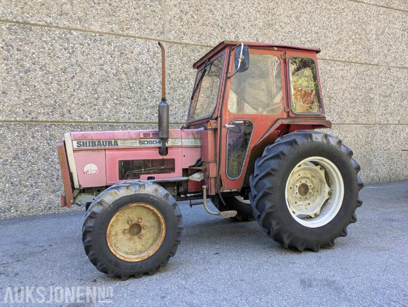 SHIBAURA SD 5040T 1988 modell med 4x4! - Traktör: fotoğraf 1 SHIBAURA SD 5040T 1988 modell med 4x4! - Traktör: fotoğraf 1