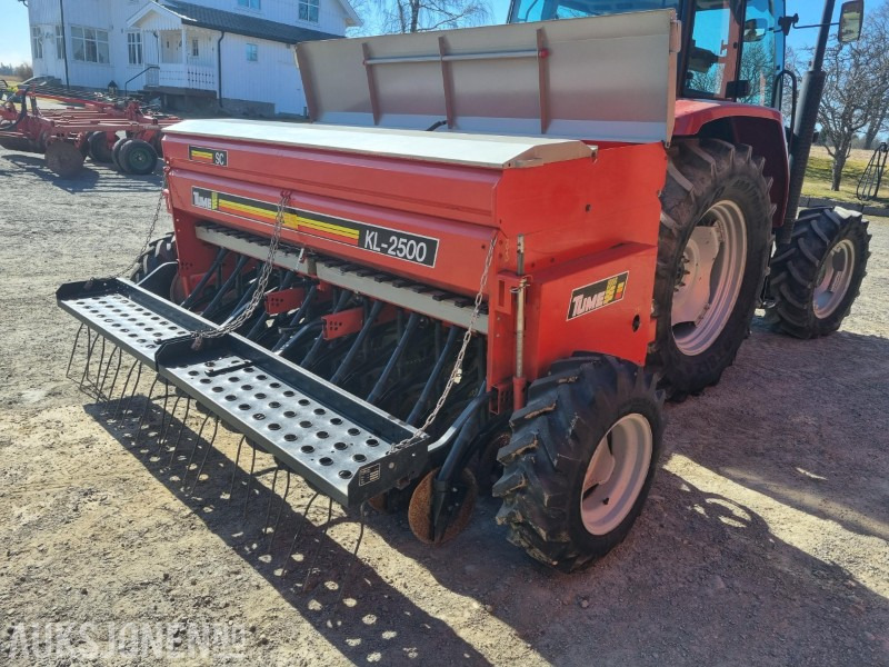 1995 Tume såmaskin KL2500 - Tarım araçları: fotoğraf 2 1995 Tume såmaskin KL2500 - Tarım araçları: fotoğraf 2