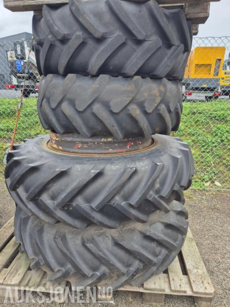 2000 Tvillinghjul sett X - Tarım araçları: fotoğraf 1 2000 Tvillinghjul sett X - Tarım araçları: fotoğraf 1