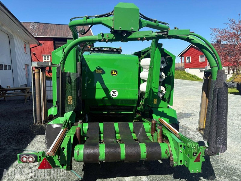 2012 Rundballepresse - John Deere 744 - Tarım araçları: fotoğraf 2 2012 Rundballepresse - John Deere 744 - Tarım araçları: fotoğraf 2
