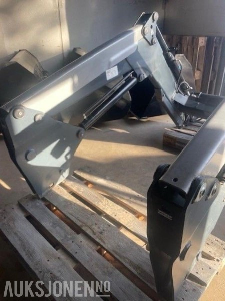 Ålø 36 komplett laster SMS/Trima/EURO feste m. hydr. redskapslås og 3. funksjon. Passer Valtra m.fl. - Tarım araçları: fotoğraf 4 Ålø 36 komplett laster SMS/Trima/EURO feste m. hydr. redskapslås og 3. funksjon. Passer Valtra m.fl. - Tarım araçları: fotoğraf 4