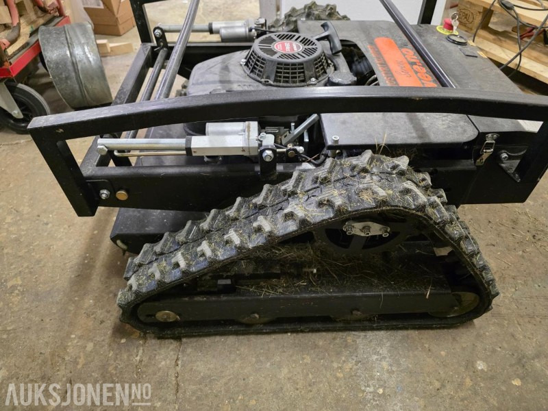 Serena LM-550 Fjernstyrt Plenklipper 9.hp Motor Med radio - Tarım araçları: fotoğraf 2 Serena LM-550 Fjernstyrt Plenklipper 9.hp Motor Med radio - Tarım araçları: fotoğraf 2