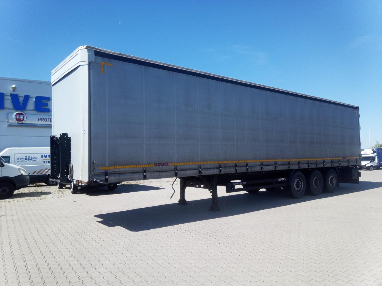 KOEGEL S24 - Tenteli dorse: fotoğraf 1 KOEGEL S24 - Tenteli dorse: fotoğraf 1