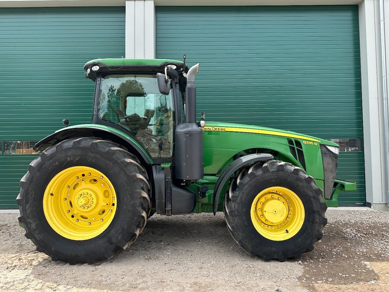John Deere 8335R AutoPower - Traktör: fotoğraf 4 John Deere 8335R AutoPower - Traktör: fotoğraf 4
