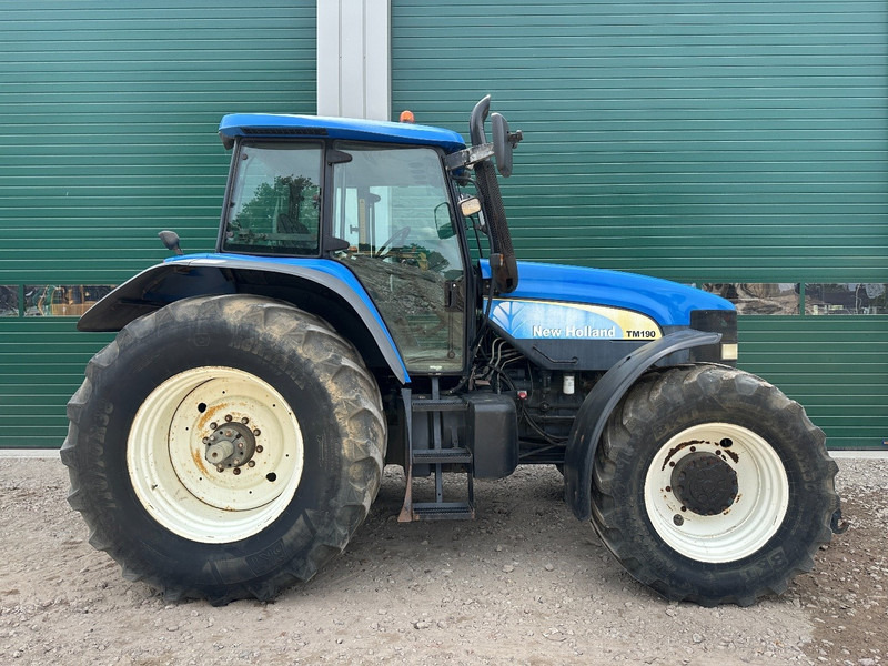 New Holland TM 190 - Traktör: fotoğraf 4 New Holland TM 190 - Traktör: fotoğraf 4
