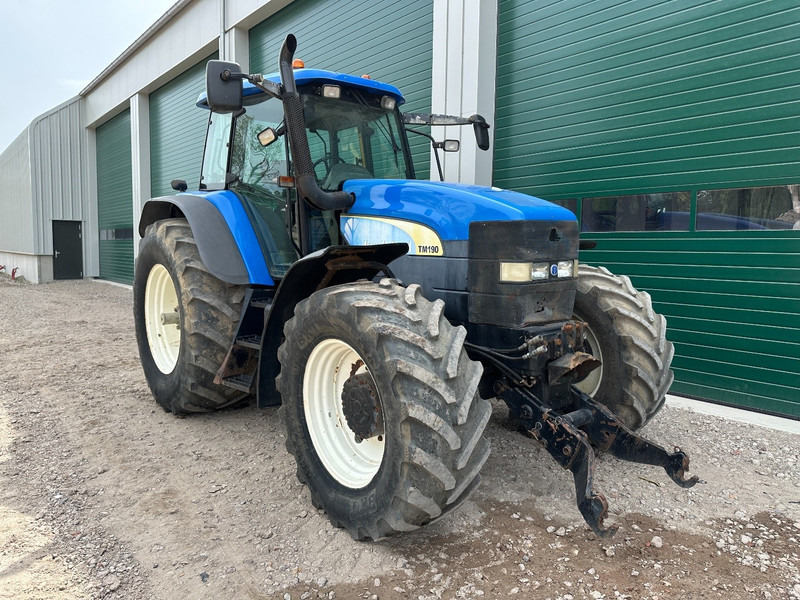New Holland TM 190 - Traktör: fotoğraf 2 New Holland TM 190 - Traktör: fotoğraf 2
