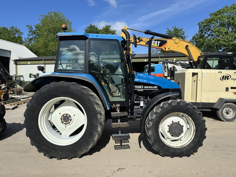 New Holland TS 90 - Traktör: fotoğraf 5 New Holland TS 90 - Traktör: fotoğraf 5