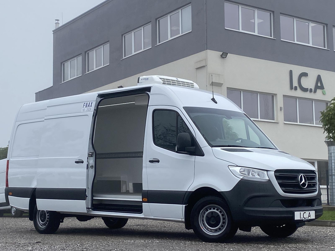 MERCEDES-BENZ SPRINTER 317 CDI L4H3 170PS AUTOMATIK FRISCHDIENST + KONVEKTA FK 3022 12-220V - Frigorifik kamyonet: fotoğraf 1 MERCEDES-BENZ SPRINTER 317 CDI L4H3 170PS AUTOMATIK FRISCHDIENST + KONVEKTA FK 3022 12-220V - Frigorifik kamyonet: fotoğraf 1