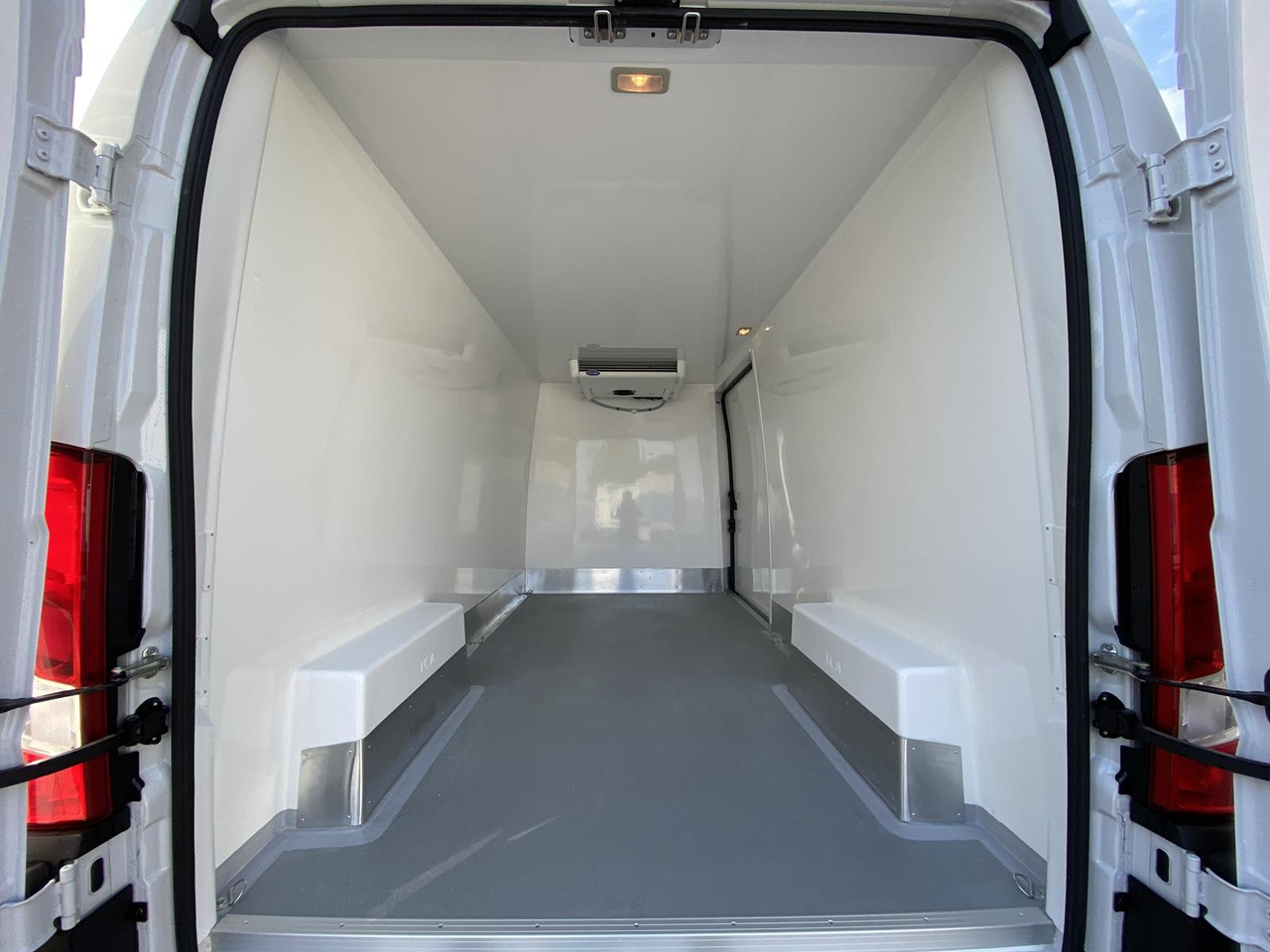 PEUGEOT BOXER L3H2 180PS CONFORT 335 / FRISCHDIENST BIS 0 + XARIOS 300 12-230V - Frigorifik kamyonet: fotoğraf 4 PEUGEOT BOXER L3H2 180PS CONFORT 335 / FRISCHDIENST BIS 0 + XARIOS 300 12-230V - Frigorifik kamyonet: fotoğraf 4