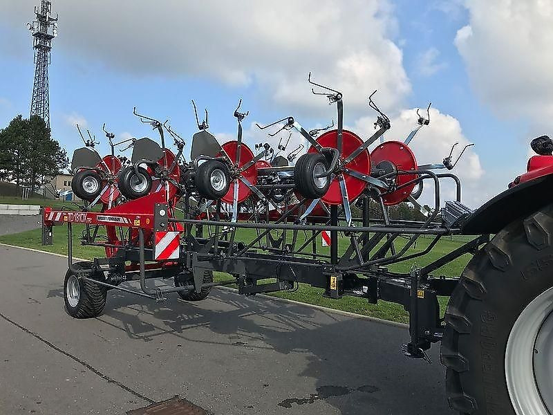 Massey Ferguson MF TD 1310 X TRC / Lotus 1250 Profi - Ot toplama tırmığı: fotoğraf 4 Massey Ferguson MF TD 1310 X TRC / Lotus 1250 Profi - Ot toplama tırmığı: fotoğraf 4