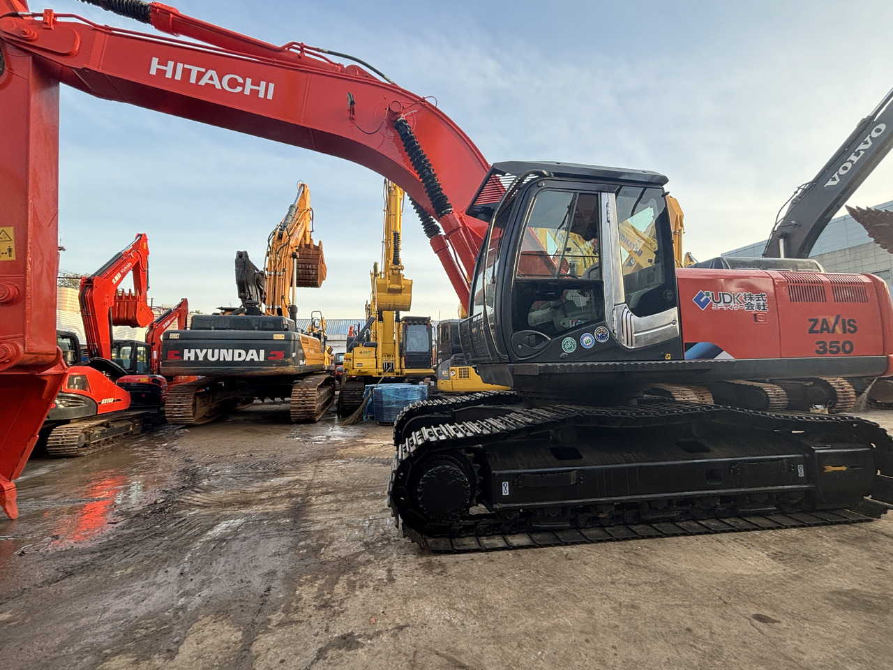 Hitachi ZX350 Used Excavator 35 Ton Crawler Hydraulic Secondhand Excavators Komatsu PC350 Caterpillar 336D2 Doosan DX300 dx420 Secondhand Excavators for Sale - Paletli ekskavatör: fotoğraf 3 Hitachi ZX350 Used Excavator 35 Ton Crawler Hydraulic Secondhand Excavators Komatsu PC350 Caterpillar 336D2 Doosan DX300 dx420 Secondhand Excavators for Sale - Paletli ekskavatör: fotoğraf 3