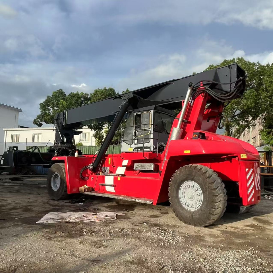 KALMAR 45 Ton Kalmar Reach Stacker DRD450 DRF450 DRT450 Telescopic Handler DRT450 and Sany Liugong Reach Stackers Lifting Reach Stacker Forklift - Reachstacker: fotoğraf 5 KALMAR 45 Ton Kalmar Reach Stacker DRD450 DRF450 DRT450 Telescopic Handler DRT450 and Sany Liugong Reach Stackers Lifting Reach Stacker Forklift - Reachstacker: fotoğraf 5