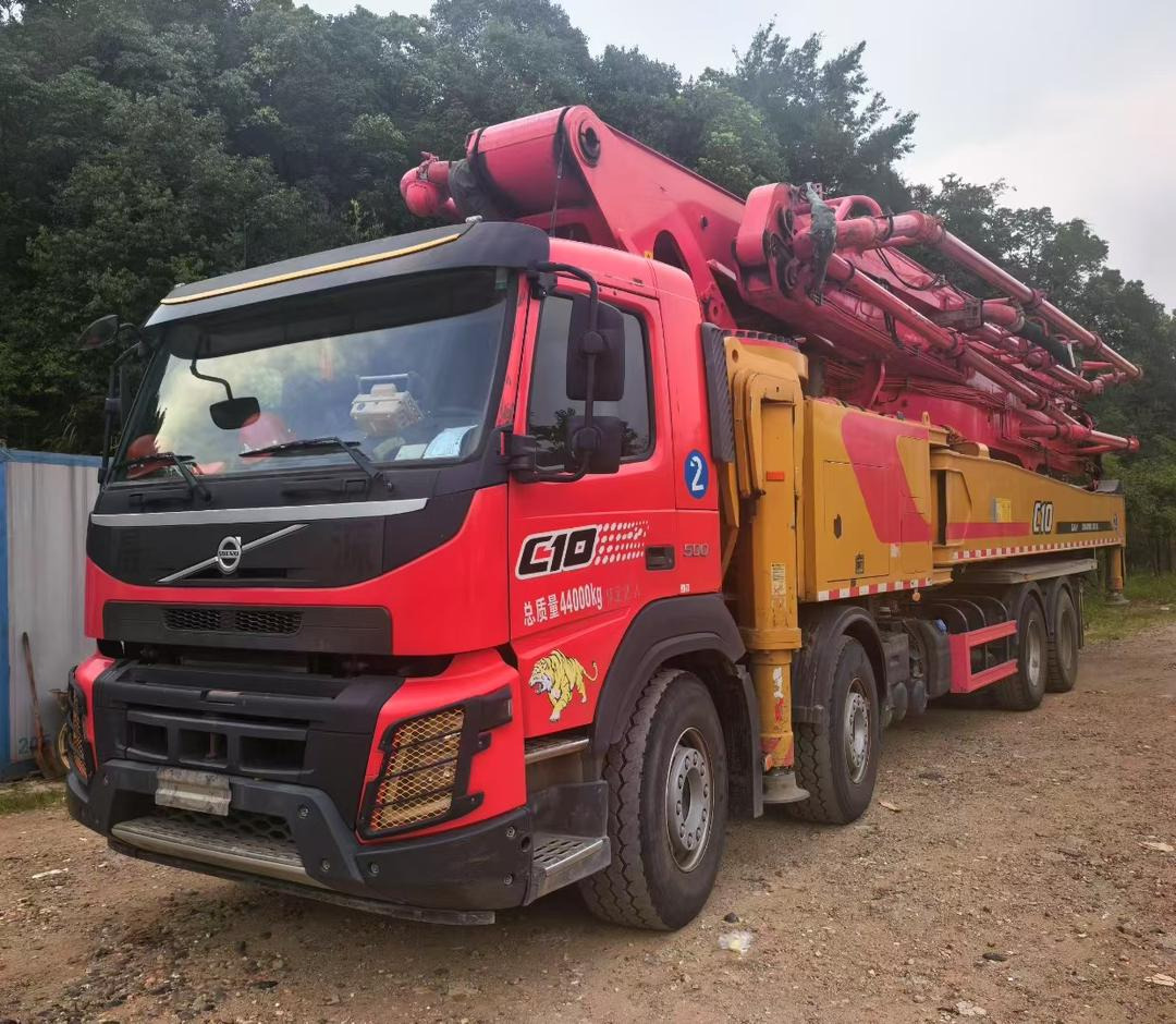 VOLVO 62 Meters Original Concrete Pump Truck Construction Machinery Cement Pumping Equipment Mounted Concrete Pump Truck for Sale - Mobil beton pompası: fotoğraf 2 VOLVO 62 Meters Original Concrete Pump Truck Construction Machinery Cement Pumping Equipment Mounted Concrete Pump Truck for Sale - Mobil beton pompası: fotoğraf 2