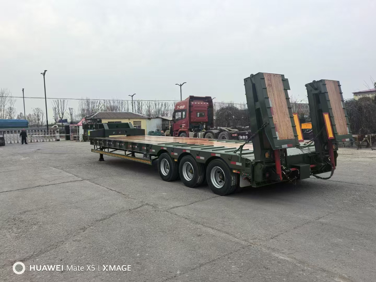 Yeni Alçak çerçeveli platform dorse ZHICHENG Semni Flat Bed Low Bed Floater with 3 Axles 4 Axles New or Used 12M 13.75M In High Quality: fotoğraf 18 Yeni Alçak çerçeveli platform dorse ZHICHENG Semni Flat Bed Low Bed Floater with 3 Axles 4 Axles New or Used 12M 13.75M In High Quality: fotoğraf 18