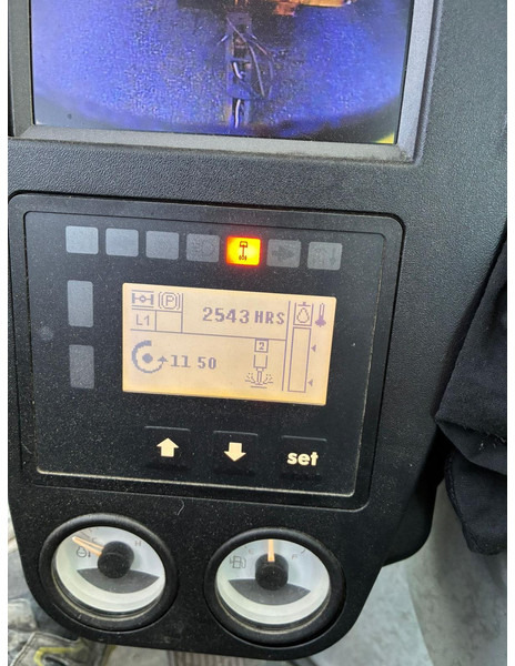 New Holland WE170B ** solo 2.543 horas, Rototilt** - Tekerlekli ekskavatör: fotoğraf 4 New Holland WE170B ** solo 2.543 horas, Rototilt** - Tekerlekli ekskavatör: fotoğraf 4