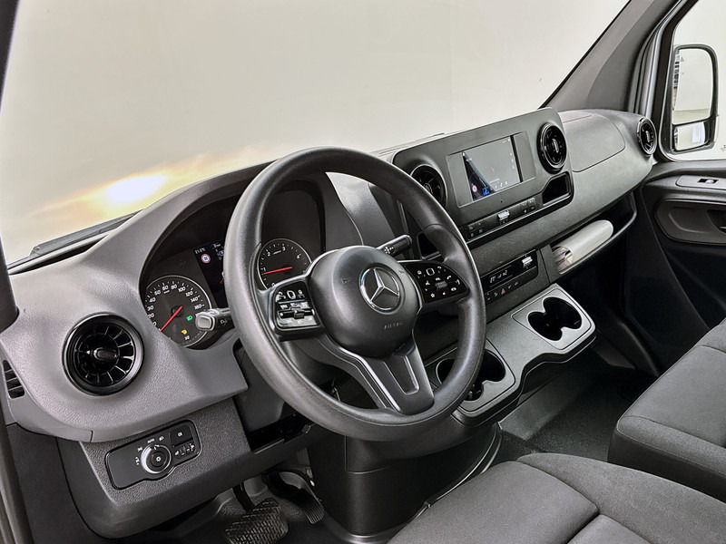 Mercedes-Benz Sprinter 314 2.2 CDI L2H2 Automaat Laadlift Omvormer 220v Luchtgeveerde stoel Navigatie MBUX Camera - Panelvan: fotoğraf 4 Mercedes-Benz Sprinter 314 2.2 CDI L2H2 Automaat Laadlift Omvormer 220v Luchtgeveerde stoel Navigatie MBUX Camera - Panelvan: fotoğraf 4