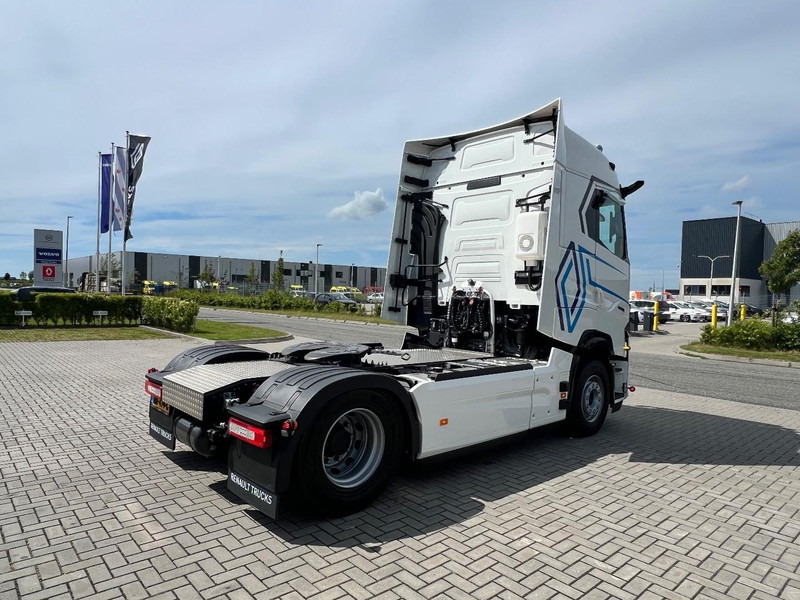 Renault T480 T-HIGH 4x2 Trekker Standclima / 2x Tank / New - Çekici: fotoğraf 5 Renault T480 T-HIGH 4x2 Trekker Standclima / 2x Tank / New - Çekici: fotoğraf 5