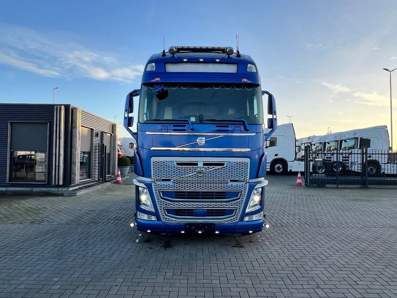 Volvo FH 500 6x2 vla trekker Globetrotter XL / Full Air / Stanclima / ADR EX/II, EX/III, AT, FL - Çekici: fotoğraf 2 Volvo FH 500 6x2 vla trekker Globetrotter XL / Full Air / Stanclima / ADR EX/II, EX/III, AT, FL - Çekici: fotoğraf 2