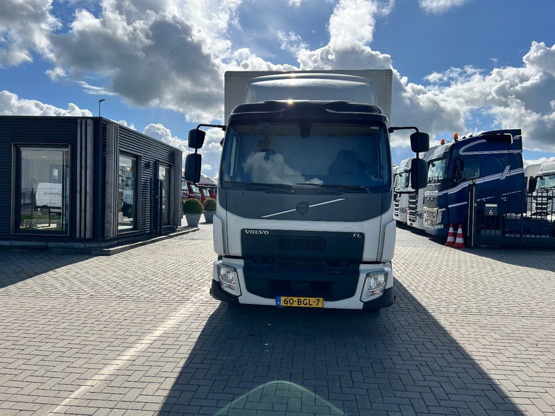 Volvo FL 210 4x2 bakwagen Dhollandia 1500kg / - Kapalı kasa kamyon: fotoğraf 2 Volvo FL 210 4x2 bakwagen Dhollandia 1500kg / - Kapalı kasa kamyon: fotoğraf 2
