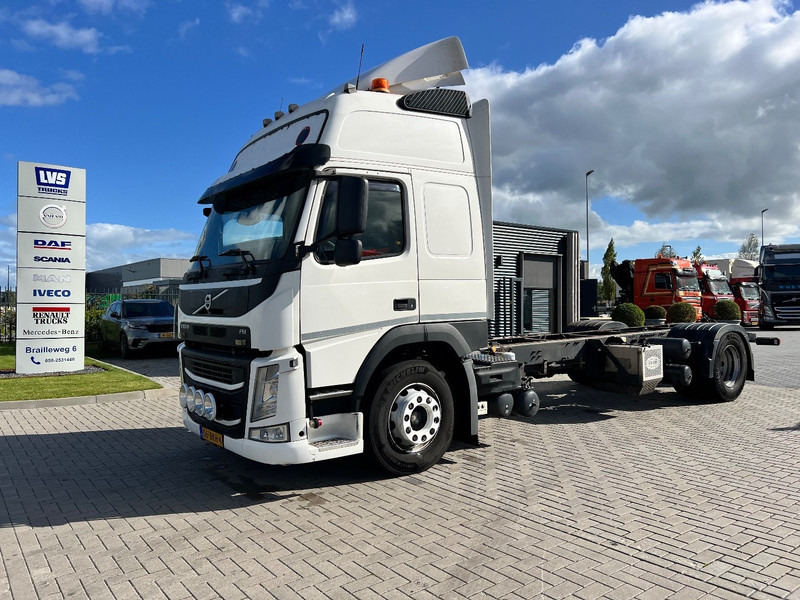 Volvo FM 410 4x2 Chassis Cabine Globetrotter XL - Şasi kamyon: fotoğraf 1 Volvo FM 410 4x2 Chassis Cabine Globetrotter XL - Şasi kamyon: fotoğraf 1