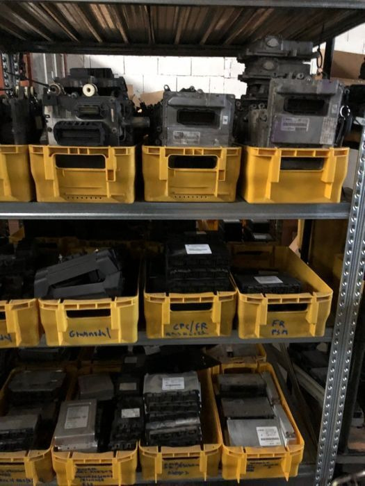 Calculator unitate de control motor ECU EDC Renault Premium / 02 - Yönetim bloku - Kamyon: fotoğraf 1 Calculator unitate de control motor ECU EDC Renault Premium / 02 - Yönetim bloku - Kamyon: fotoğraf 1