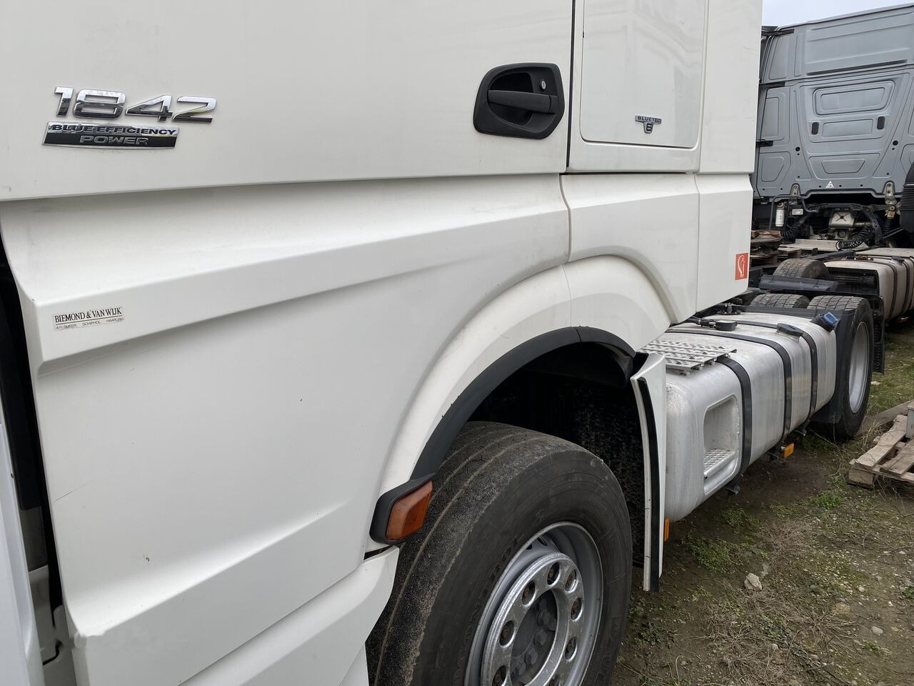 Mercedes-Benz Cap tractor MERCEDES-BENZ TOP Actros 1842 MP4 Klima MegaSpace - Çekici: fotoğraf 4 Mercedes-Benz Cap tractor MERCEDES-BENZ TOP Actros 1842 MP4 Klima MegaSpace - Çekici: fotoğraf 4