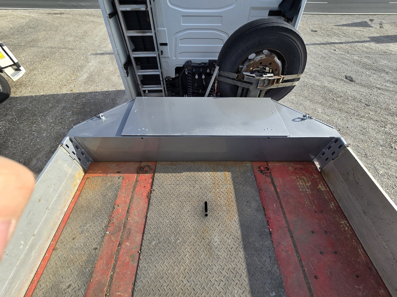 GOLDHOFER STZ-VL 3-40/80 - Alçak çerçeveli platform dorse: fotoğraf 4 GOLDHOFER STZ-VL 3-40/80 - Alçak çerçeveli platform dorse: fotoğraf 4