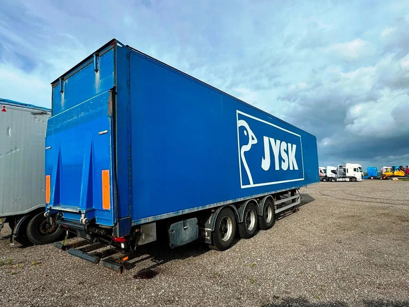 Fruehauf 3 aksl box Trailer inkl. lift - Kapalı karoser dorse: fotoğraf 3 Fruehauf 3 aksl box Trailer inkl. lift - Kapalı karoser dorse: fotoğraf 3